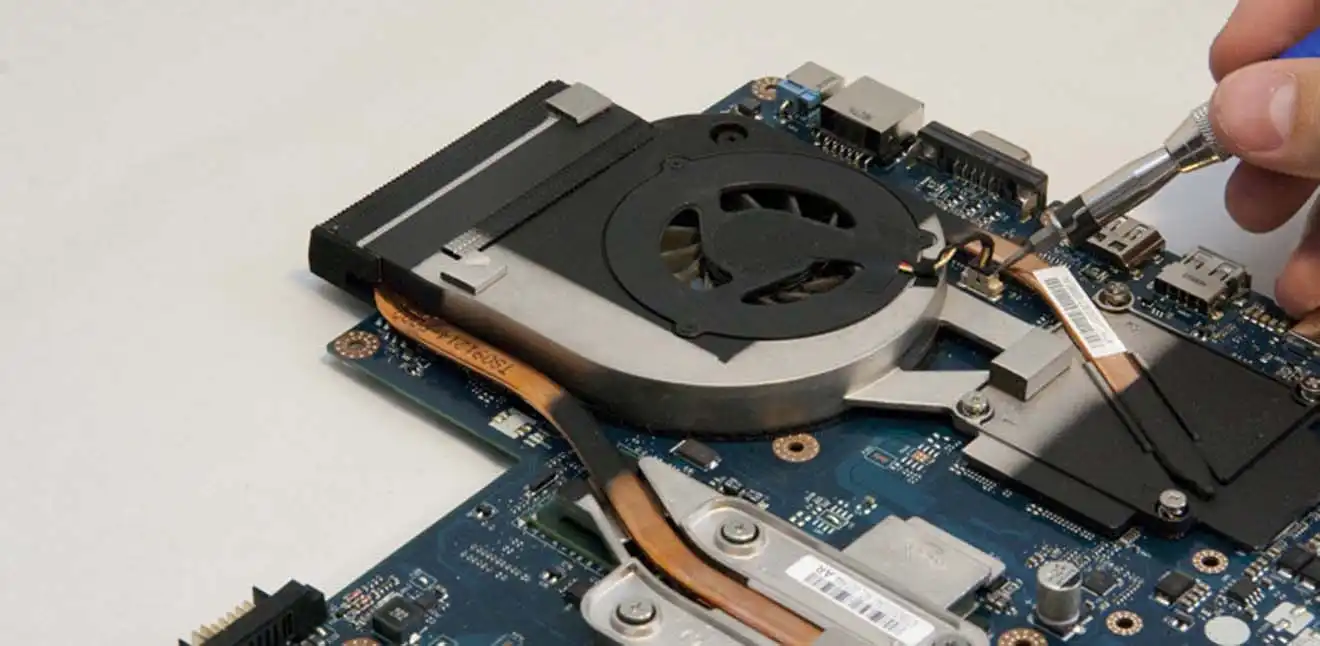 Чистка ноутбука Packard Bell от пыли в Кемерово. Замена термопасты